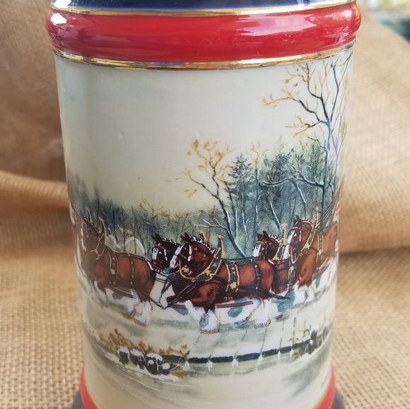 Budweiser 1990 Collector's Series Stein - Picture 4 of 5